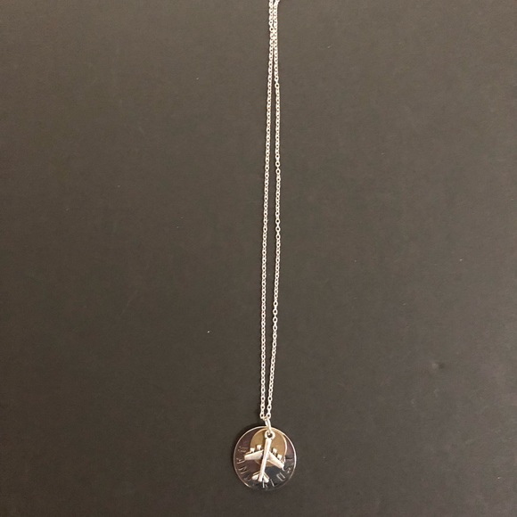 Vintage-like wanderlust necklace w/airplane charm - Picture 2 of 6
